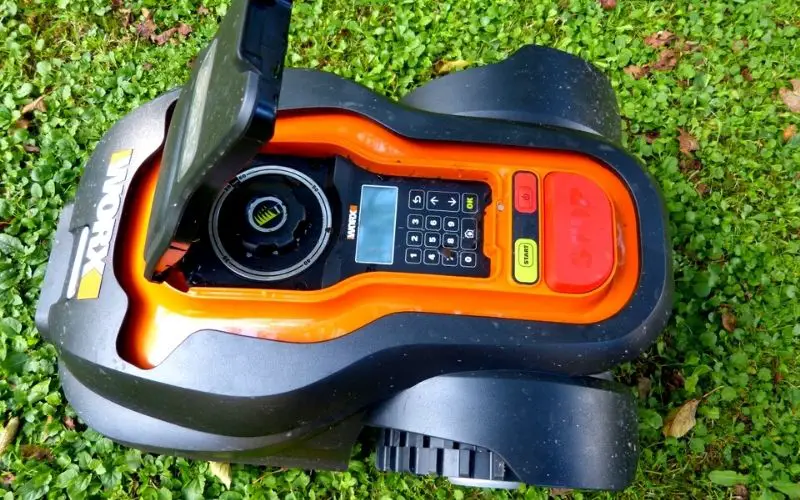 robot lawn mower controls